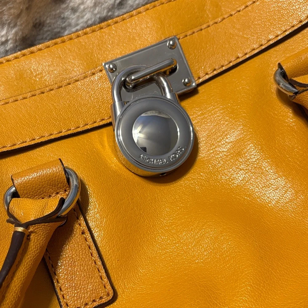 Michael Kors Golden Yellow Leather East West Hamilton Satchel Handbag - Picture 11 of 16